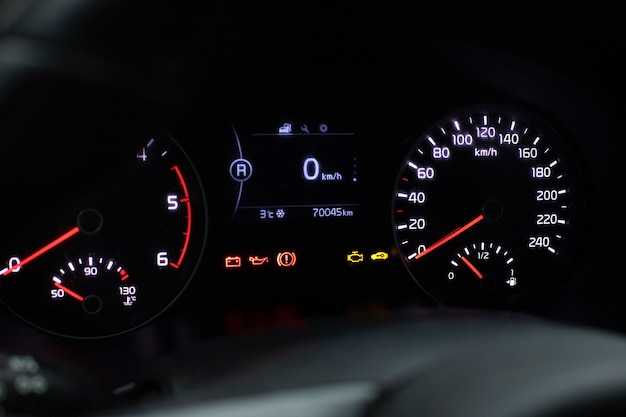 Corolla AE100: Распиновка приборной панели