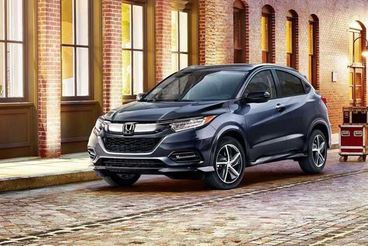 Технологические новшества: мультимедиа и подключения